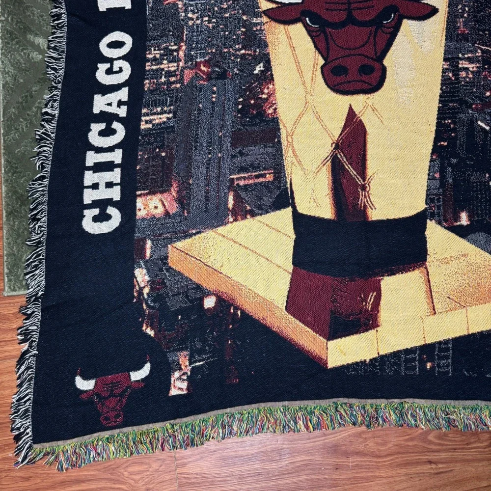 Chicago Bulls NBA Championship Trophy Skyline Tapestry Throw Blanket Vintage